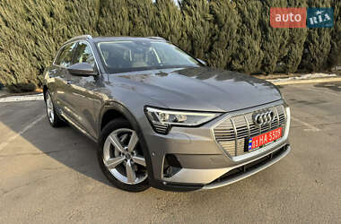Внедорожник / Кроссовер Audi e-tron 2019 в 