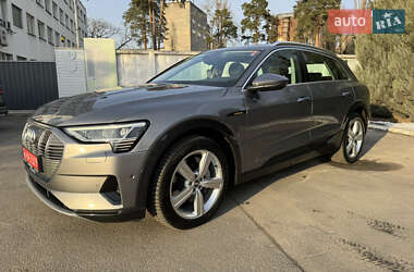 Внедорожник / Кроссовер Audi e-tron 2019 в 