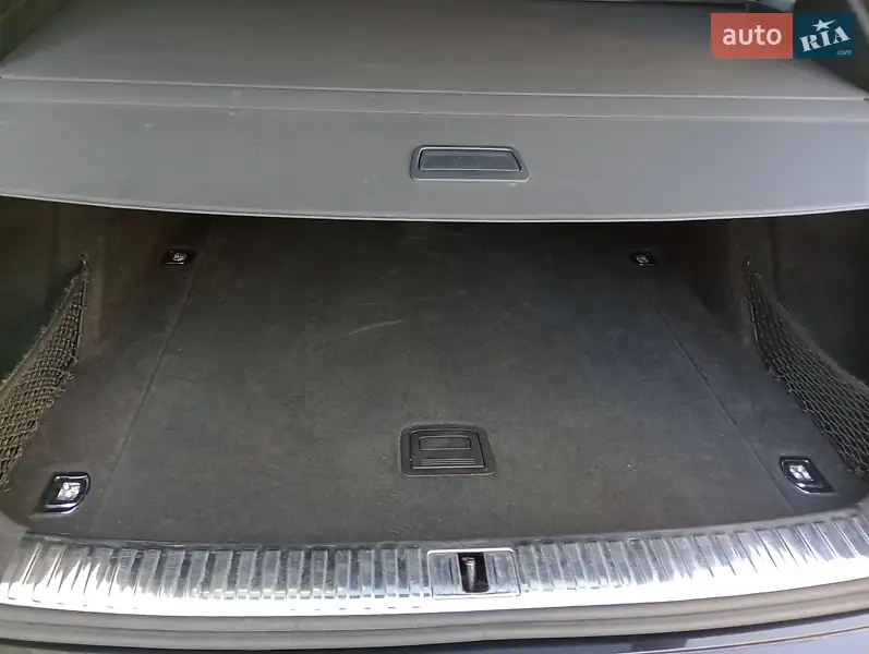 Audi e-tron 2019