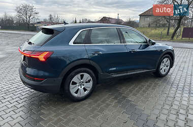 Внедорожник / Кроссовер Audi e-tron 2019 в 