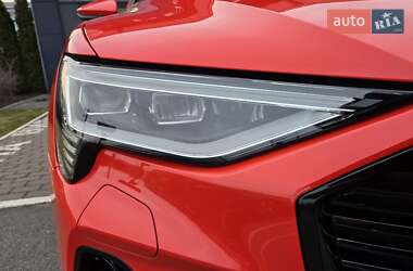 Позашляховик / Кросовер Audi e-tron 2021 в 
