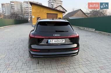 Внедорожник / Кроссовер Audi e-tron 2020 в 