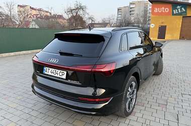 Внедорожник / Кроссовер Audi e-tron 2020 в 