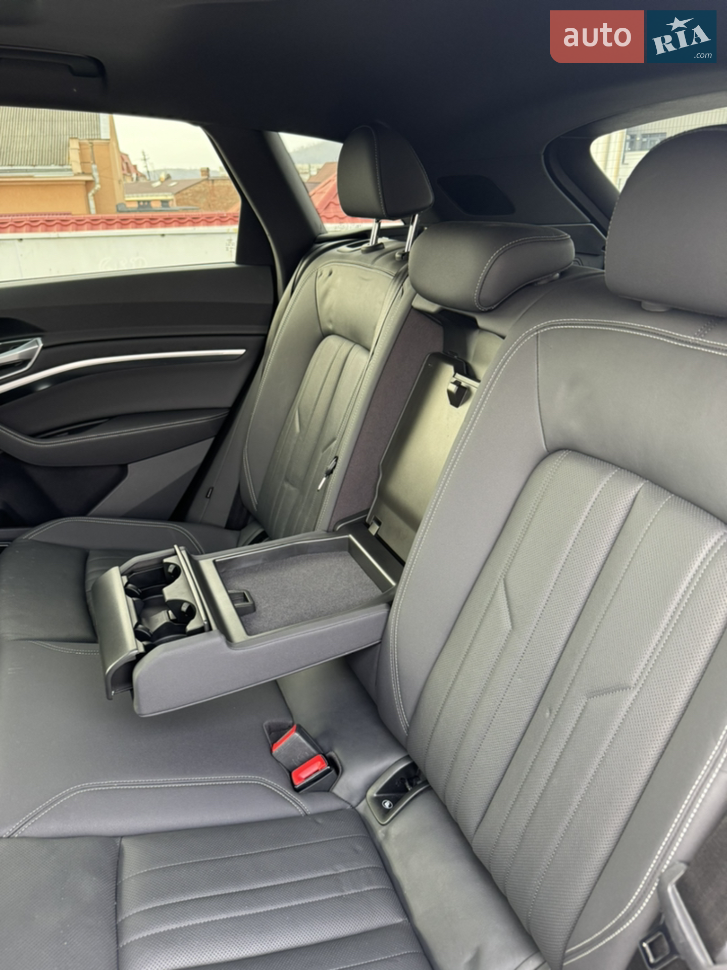 2020 Audi e-tron - мініатюра 29