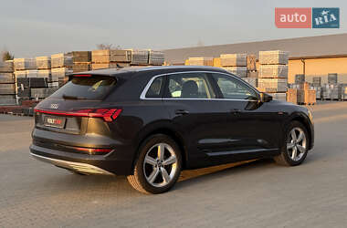 Внедорожник / Кроссовер Audi e-tron 2019 в 