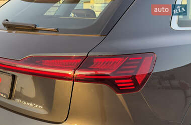 Внедорожник / Кроссовер Audi e-tron 2019 в 