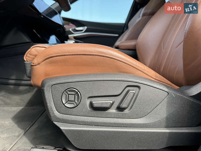 Внедорожник / Кроссовер Audi e-tron 2019 в Стрые