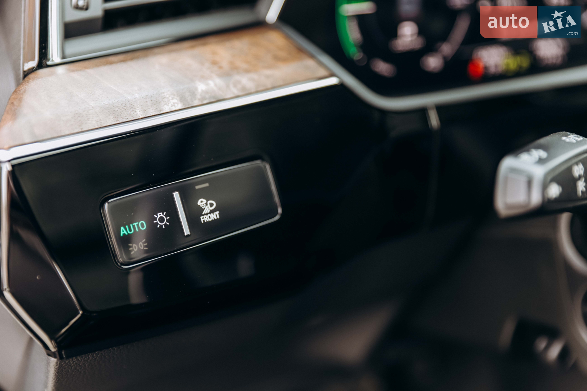 2019 Audi e-tron - мініатюра 51