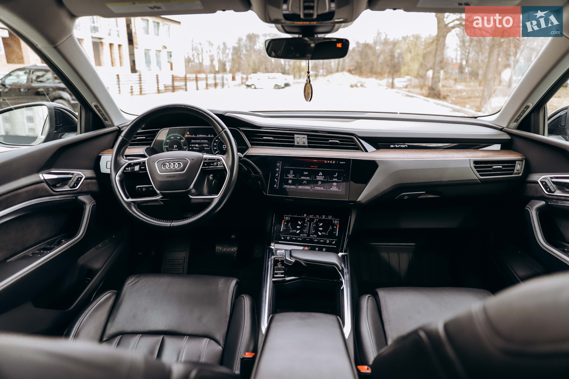 2019 Audi e-tron - мініатюра 71