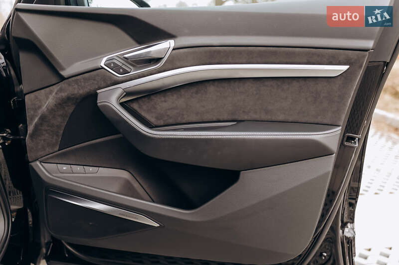 Внедорожник / Кроссовер Audi e-tron 2019 в Самборе фото 85 Внедорожник / Кроссовер Audi e-tron 2019 в Самборе