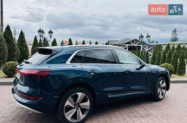 Внедорожник / Кроссовер Audi e-tron 2019 в 