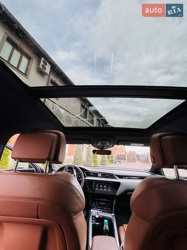 Внедорожник / Кроссовер Audi e-tron 2019 в Стрые