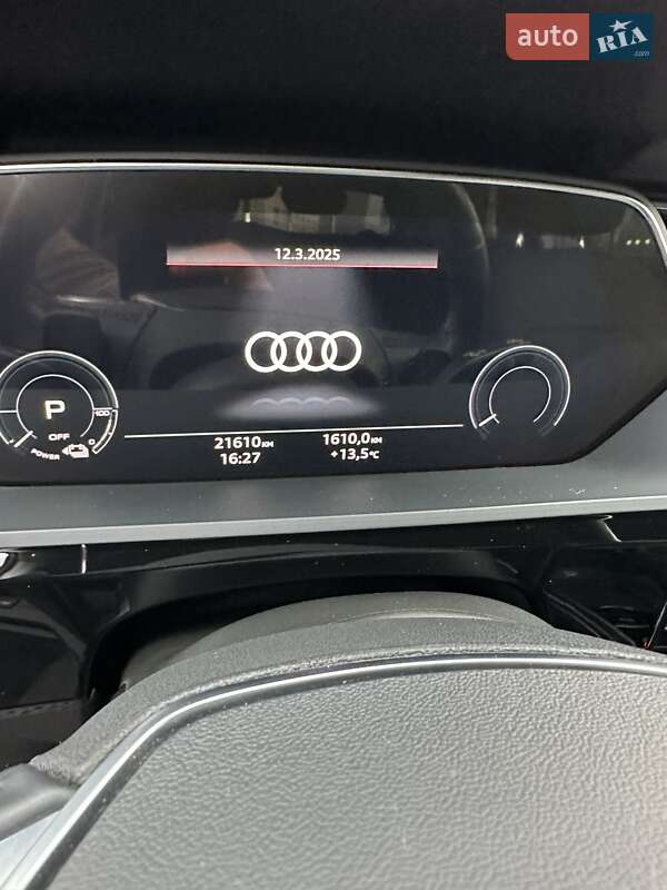 Внедорожник / Кроссовер Audi e-tron 2021 в Киеве