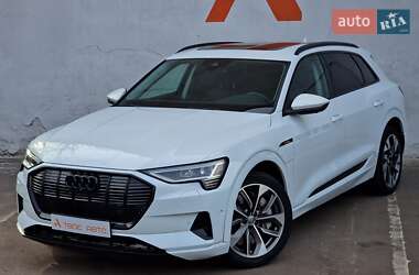 Внедорожник / Кроссовер Audi e-tron 2020 в 