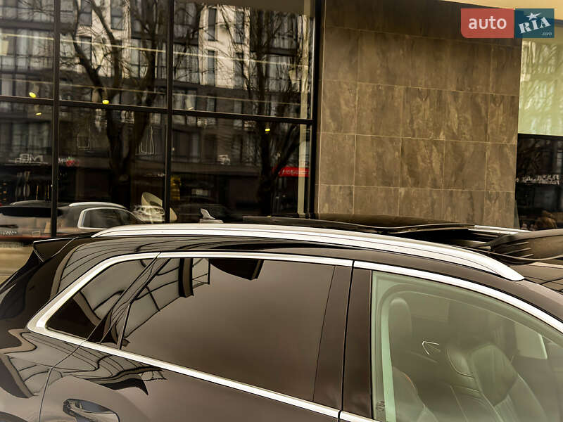 Внедорожник / Кроссовер Audi e-tron 2019 в Ужгороде