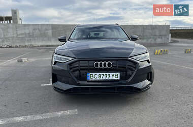 Внедорожник / Кроссовер Audi e-tron 2020 в 