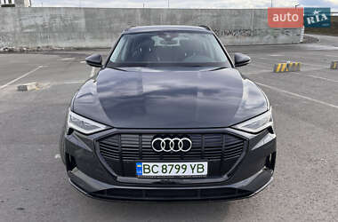 Внедорожник / Кроссовер Audi e-tron 2020 в 