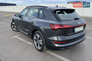 Внедорожник / Кроссовер Audi e-tron 2020 в 