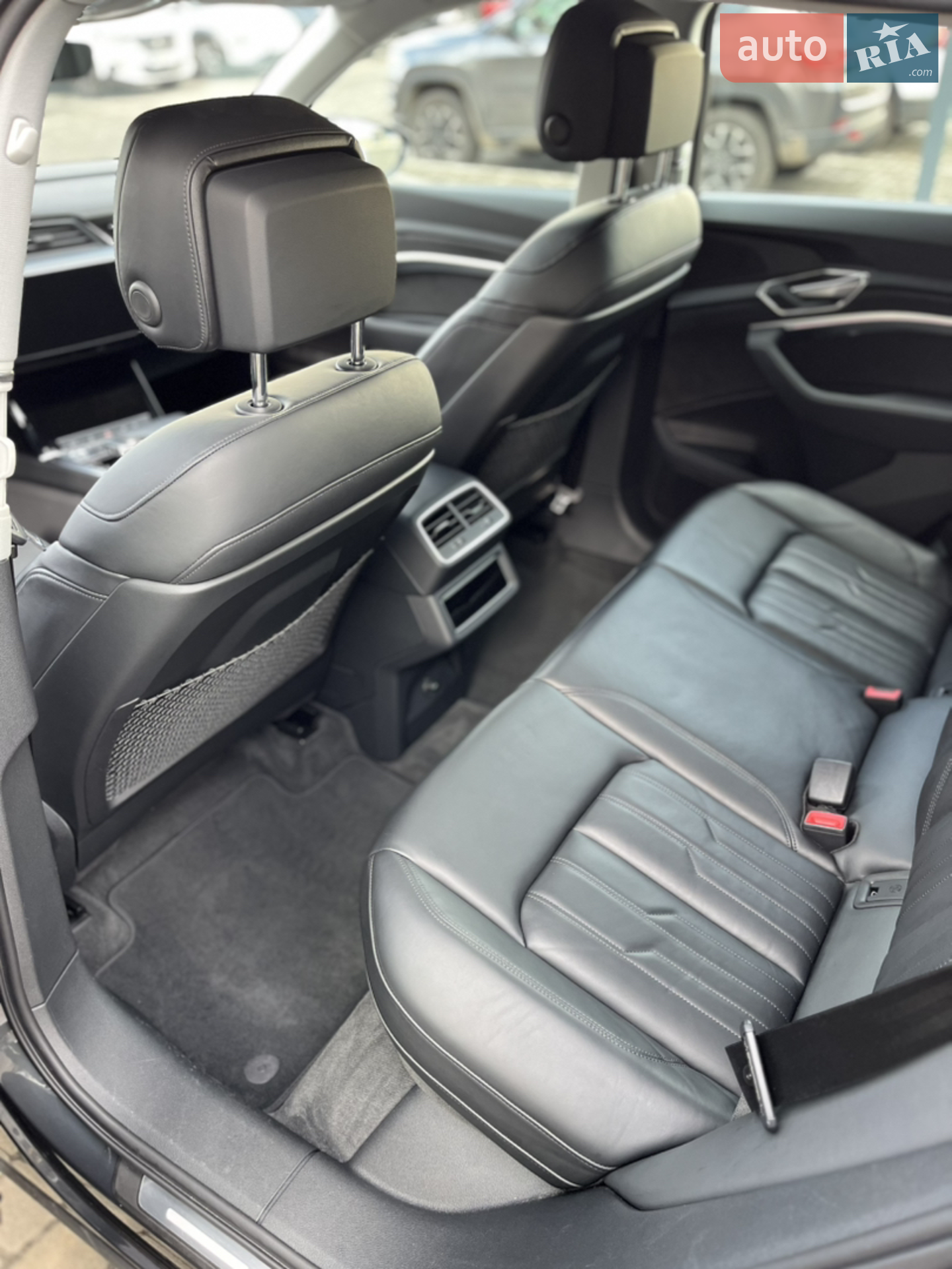 2020 Audi e-tron - мініатюра 158