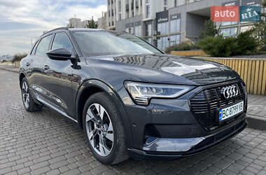 Внедорожник / Кроссовер Audi e-tron 2020 в 