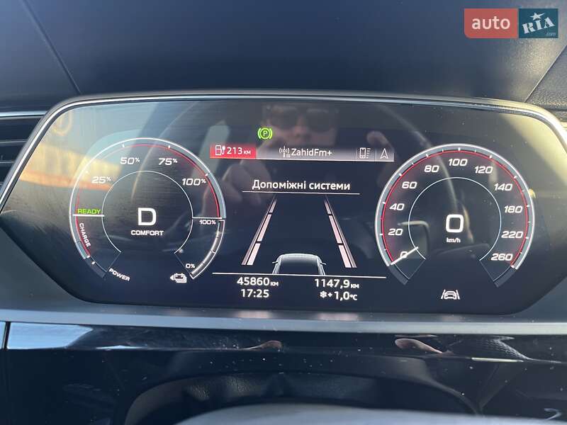 Внедорожник / Кроссовер Audi e-tron 2020 в Хусте