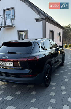 Позашляховик / Кросовер Audi e-tron 2021 в Золочеві