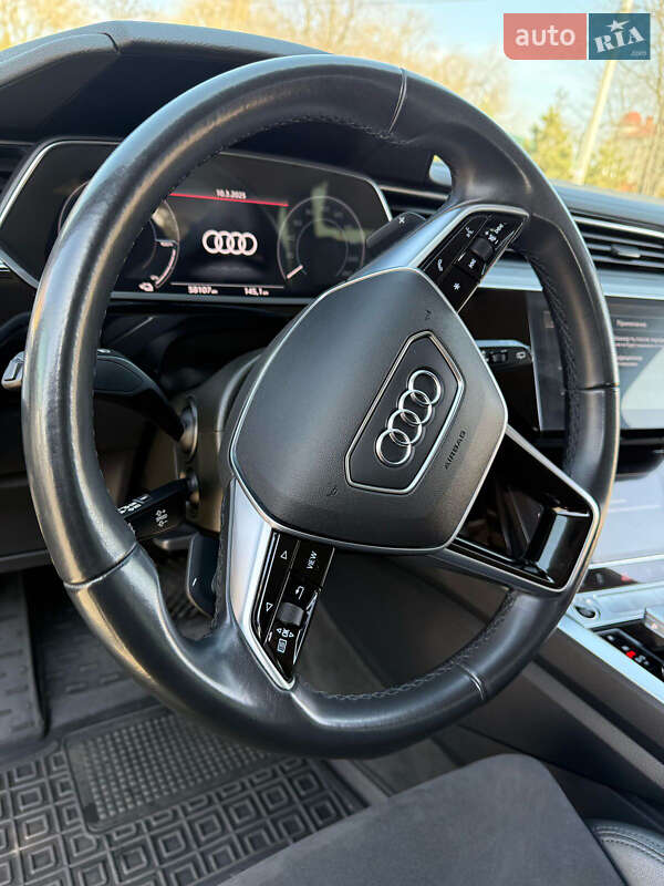 Позашляховик / Кросовер Audi e-tron 2021 в Ізмаїлі