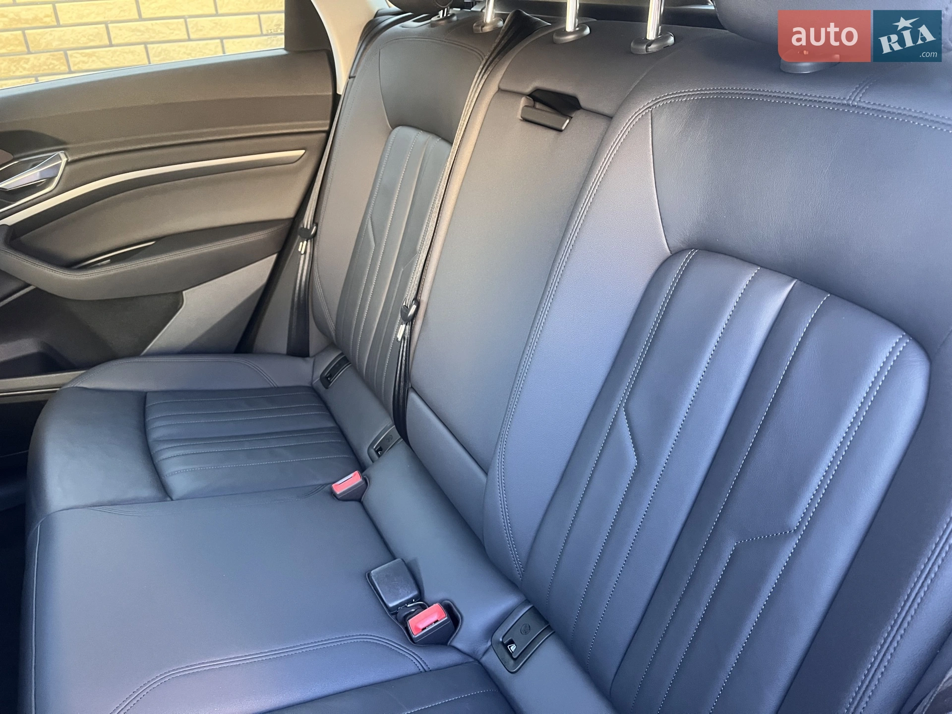 2019 Audi e-tron - мініатюра 21