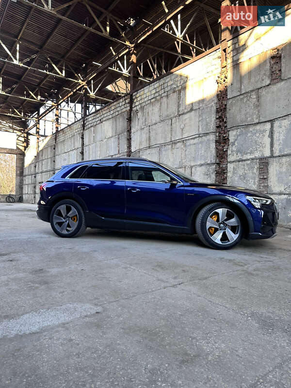 Audi e-tron 2020