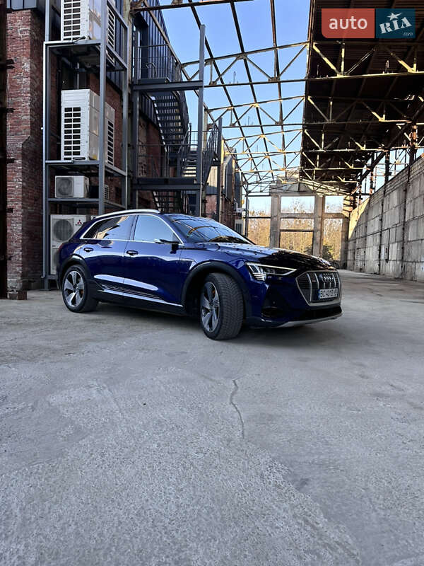 Внедорожник / Кроссовер Audi e-tron 2020 в Львове