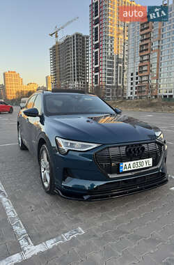Внедорожник / Кроссовер Audi e-tron 2019 в 
