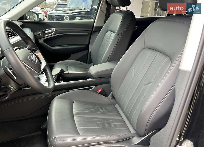 Внедорожник / Кроссовер Audi e-tron 2022 в Днепре фото 34 Внедорожник / Кроссовер Audi e-tron 2022 в Днепре