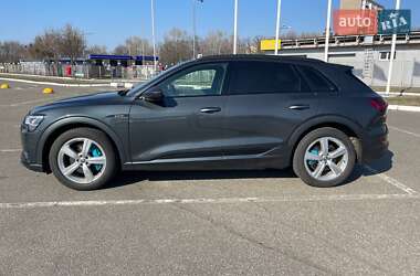 Внедорожник / Кроссовер Audi e-tron 2020 в 