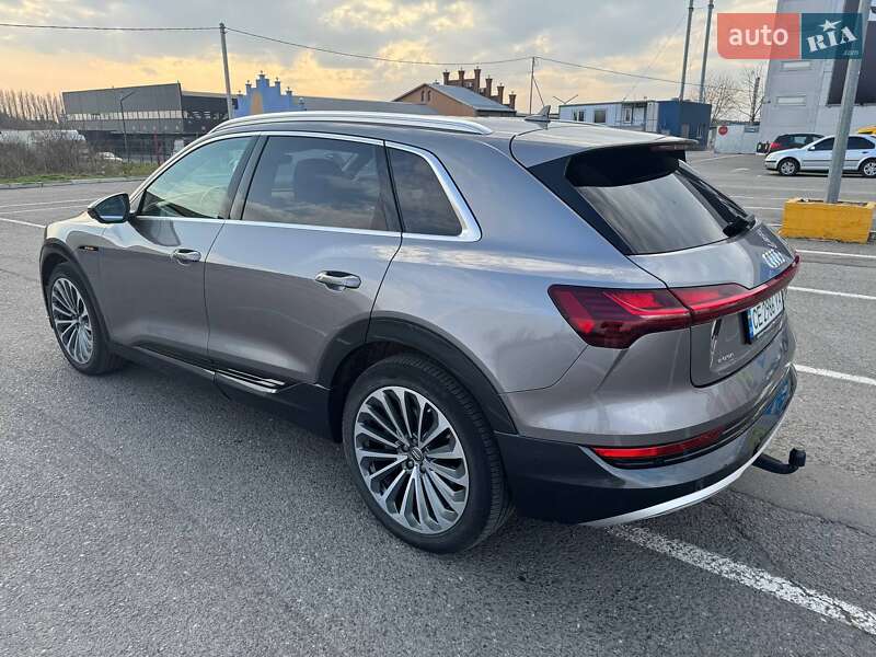 Внедорожник / Кроссовер Audi e-tron 2019 в Черновцах фото 5 Внедорожник / Кроссовер Audi e-tron 2019 в Черновцах