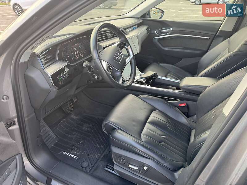 Внедорожник / Кроссовер Audi e-tron 2019 в Черновцах фото 9 Внедорожник / Кроссовер Audi e-tron 2019 в Черновцах