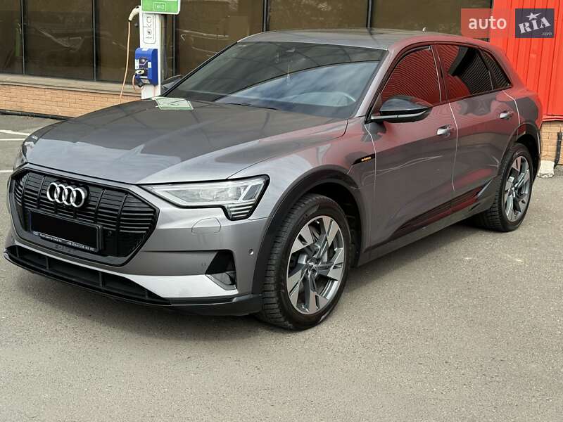 Внедорожник / Кроссовер Audi e-tron 2020 в Одессе