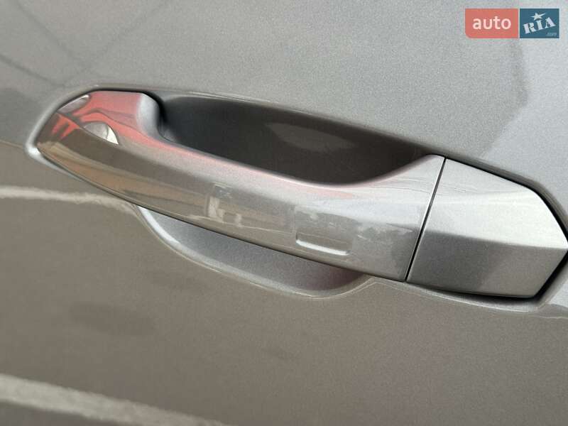 Внедорожник / Кроссовер Audi e-tron 2020 в Одессе