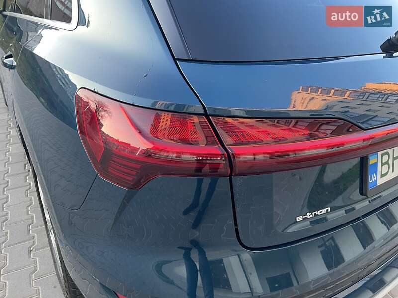 Внедорожник / Кроссовер Audi e-tron 2019 в Одессе