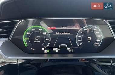Внедорожник / Кроссовер Audi e-tron 2019 в 