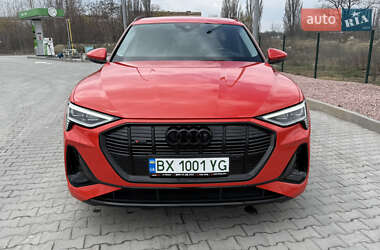 Внедорожник / Кроссовер Audi e-tron 2020 в 