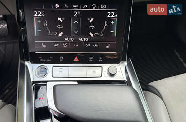 Внедорожник / Кроссовер Audi e-tron 2020 в 
