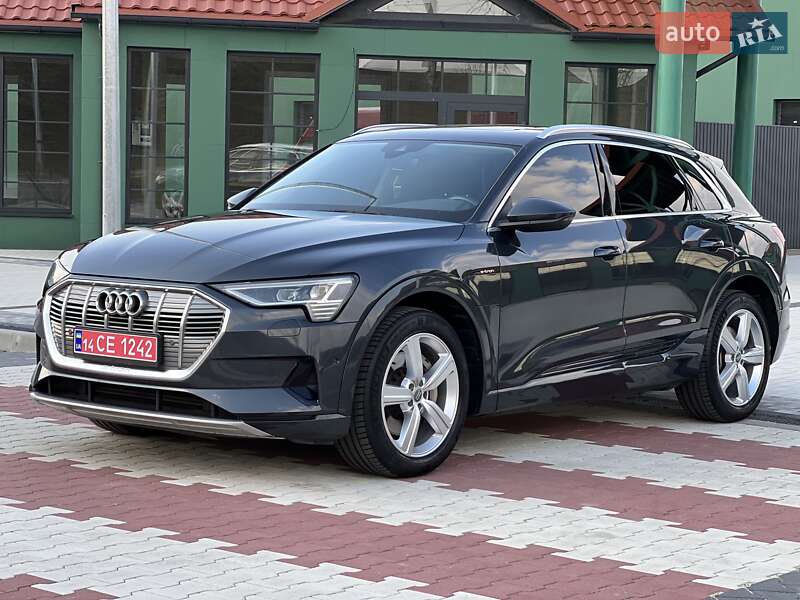 Внедорожник / Кроссовер Audi e-tron 2019 в Киеве