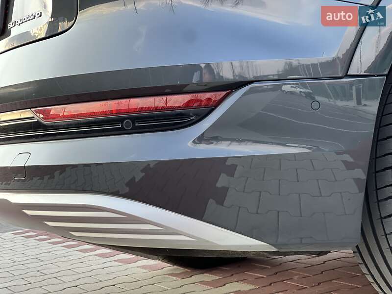 Внедорожник / Кроссовер Audi e-tron 2019 в Киеве