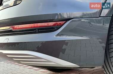 Внедорожник / Кроссовер Audi e-tron 2019 в 
