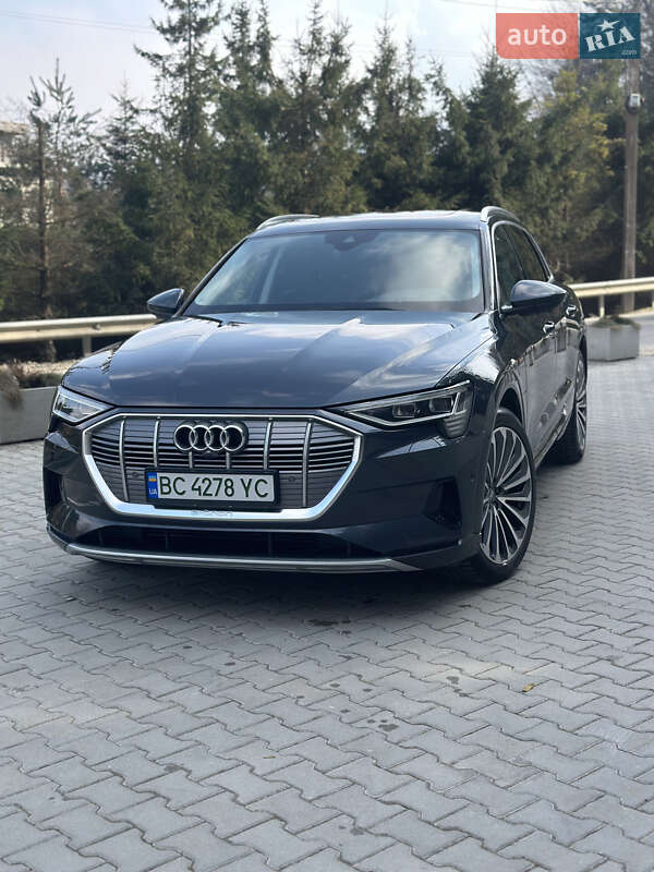 Внедорожник / Кроссовер Audi e-tron 2020 в 