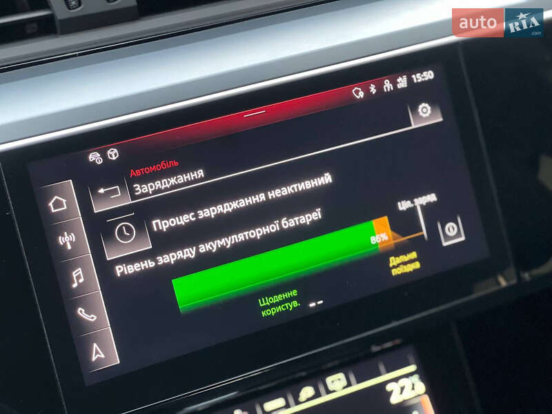 Позашляховик / Кросовер Audi e-tron 2022 в Дніпрі