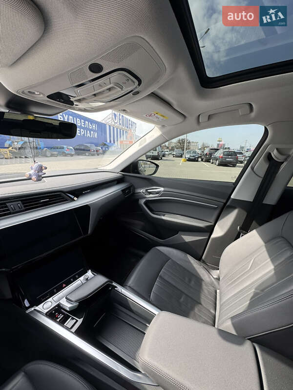 Внедорожник / Кроссовер Audi e-tron 2020 в Ковеле