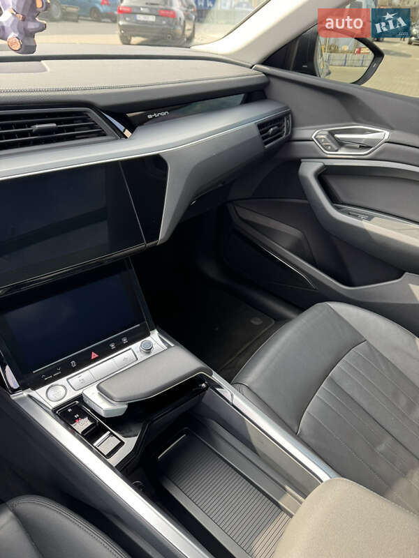 Внедорожник / Кроссовер Audi e-tron 2020 в Ковеле