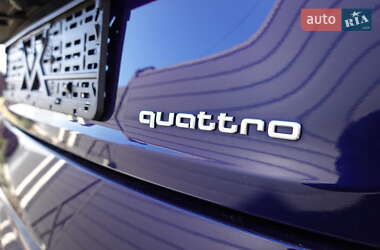 Внедорожник / Кроссовер Audi e-tron 2022 в 