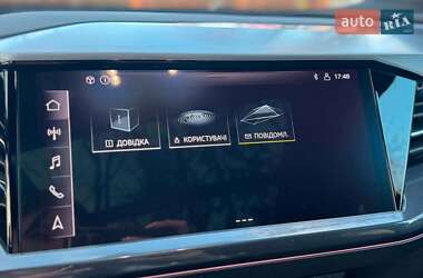 Внедорожник / Кроссовер Audi e-tron 2022 в 